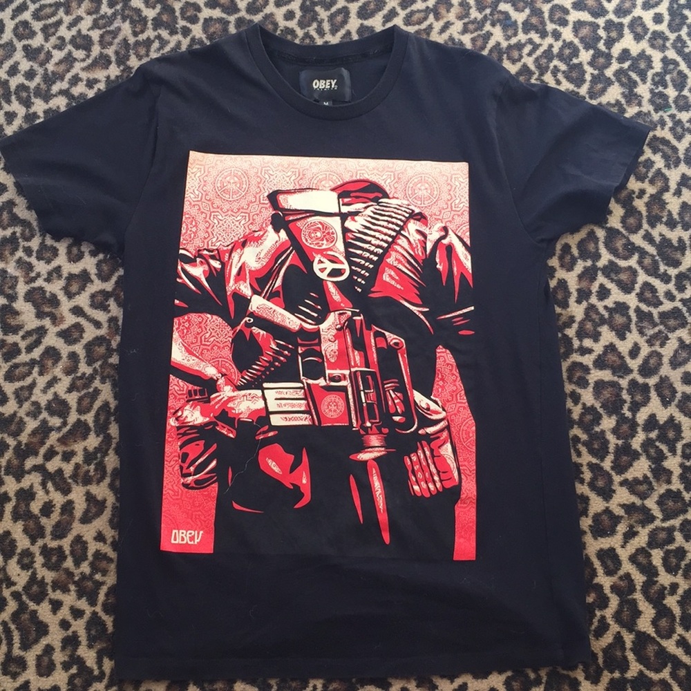 Obey Premium tee shirt